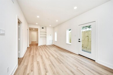 932 S Lane Unit A Ln, South Houston, TX 77088 - photo 6