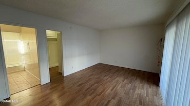 13507 Victory Blvd unit 2, Los Angeles, CA 91401 - photo 6