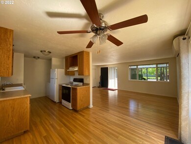 1625 Linnea Ave, Eugene, OR 97401 - photo 3