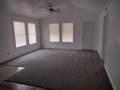 2600 Stadium Dr, Alvin, TX 77511 - photo 4