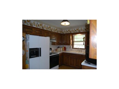 Nicely appointed kitchen