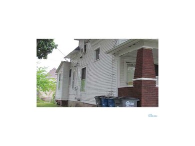 Exterior Side View.