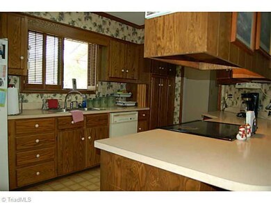 247 Sawyersville Rd, Asheboro, NC 27205 - photo 3