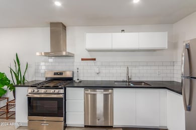 2032 E Harvard St, Phoenix, AZ 85006 - photo 5