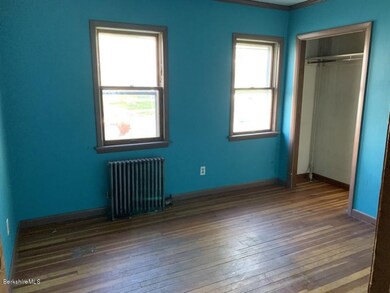 251-480246 Bedroom 1