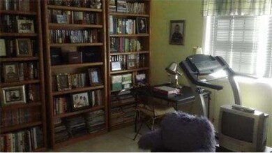 373 Aiken Ave unit 11, Lowell, MA 01850 - photo 4