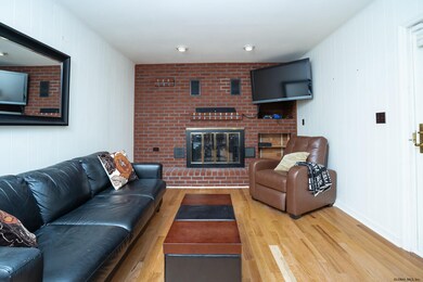 14 Carolanne Dr, Delmar, NY 12054 - photo 5