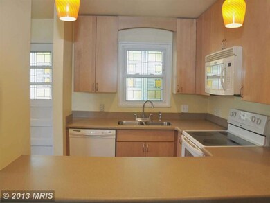 2220 Rollins Dr, Alexandria, VA 22307 - photo 3