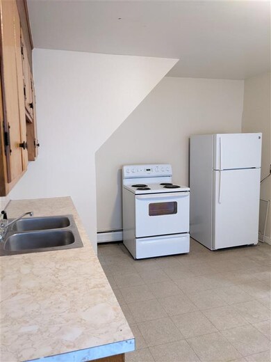 1 Green St unit 5, Claremont, NH 03743 - photo 3