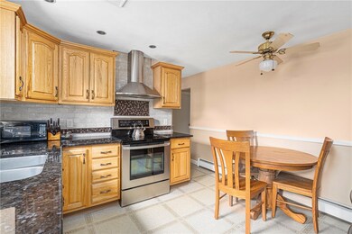 35 Claire St, West Warwick, RI 02893 - photo 5