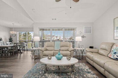 2505 Hemingway Dr unit 3D, Frederick, MD 21702 - photo 3