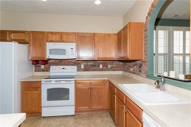 16009 Marsala Dr, Fishers, IN 46037 - photo 7