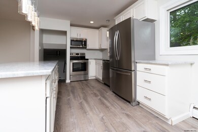 158 Menands Rd, Albany, NY 12211 - photo 3