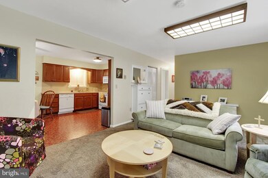 2135 Oswego Dr, Columbia, PA 17512 - photo 4