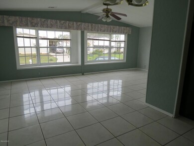 499 Dolphin Cir 032