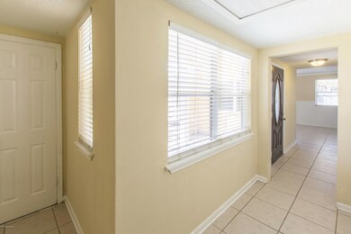 6903 Waikiki Rd, Jacksonville, FL 32216 - photo 7