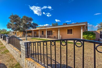 1758 E Pecan Rd-9