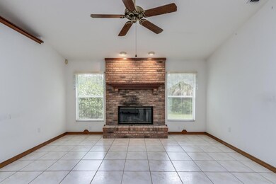 3805 Laurens Ave - Family with Fireplace
