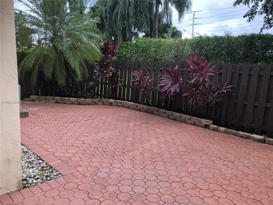 6811 NW 107th Ct, Doral, FL 33178 - photo 4