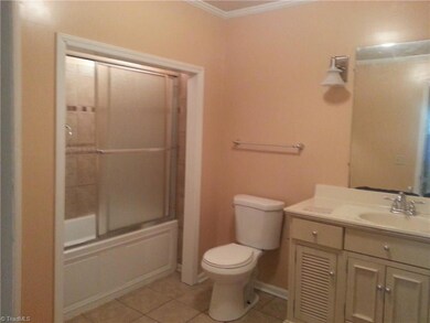 2112 Woodfield Dr, Sophia, NC 27350 - photo 4