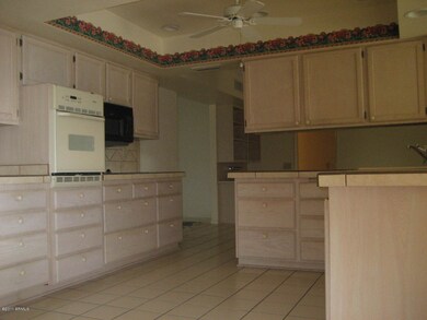 9639 W Wrangler Dr, Sun City, AZ 85373 - photo 3
