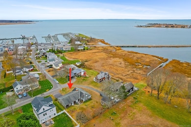 21 Fenwick St, Old Saybrook, CT 06475 - photo 2