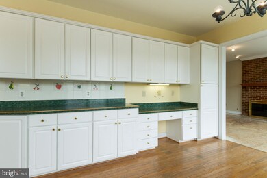 12002 Bradenton Ct, Fredericksburg, VA 22407 - photo 7