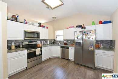 1404 Creek St, Copperas Cove, TX 76522 - photo 5