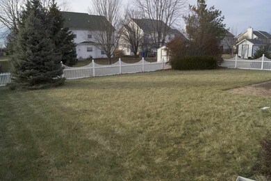 2102 Longspur Dr, West Lafayette, IN 47906 - photo 2