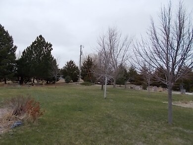 10599 S Whispering Hills, North Platte, NE 69101 - photo 3