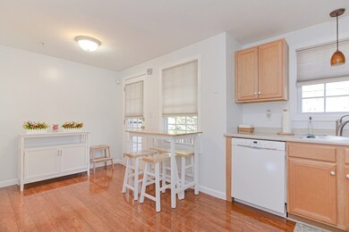 417 Hildreth St unit 28, Lowell, MA 01850 - photo 3