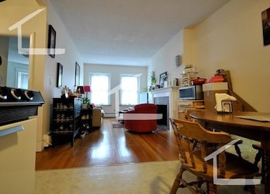 170 Winthrop Rd unit 3, Brookline, MA 02445 - photo 3