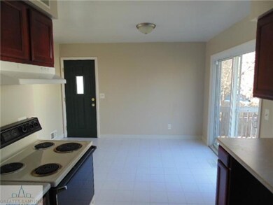 1126 Alsdorf St, Lansing, MI 48910 - photo 6