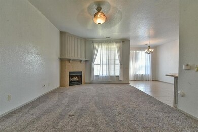 628 Madeline Ln, Moore, OK 73160 - photo 5