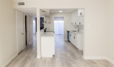 1521 W Sam Houston Pkwy S, Houston, TX 77042 - photo 2