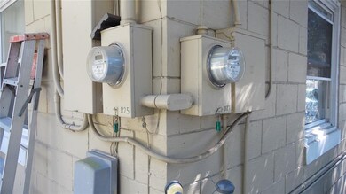 Both units have separate electric meters