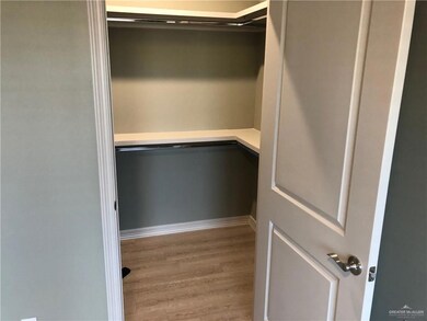 705 Murphy Ave unit 4, Donna, TX 78537 - photo 5