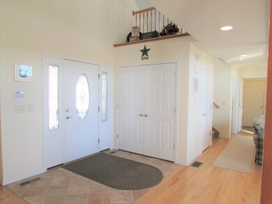 811 Blackbirch Ct, Hawley, PA 18428 - photo 6