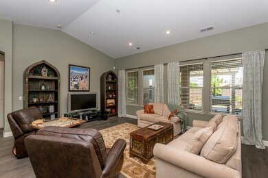 3236 Blackwood Ave, Clovis, CA 93619 - photo 3