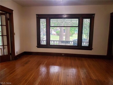 3297 Desota Ave, Cleveland, OH 44118 - photo 2