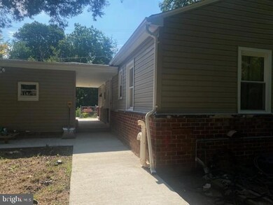 12233 Bluhill Rd, Silver Spring, MD 20902 - photo 5