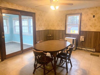 Dining Area, View to Sun Room