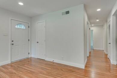 50 Shadowbrook Ln, Hurst, TX 76053 - photo 7