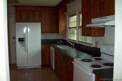 3474 Vaughan Creek Loop, Hayes, VA 23072 - photo 2