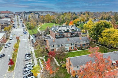 549 N Old Woodward Ave, Birmingham, MI 48009 - photo 2