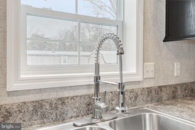 74 Meadowview Dr, New Bloomfield, PA 17068 - photo 6