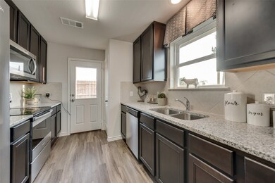 Image is a model home representation of the same layout.