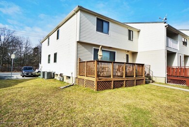 469 Willow Rd E unit 2, Staten Island, NY 10314 - photo 2