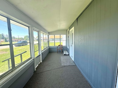 410 I St NW, Linton, IN 47441 - photo 2