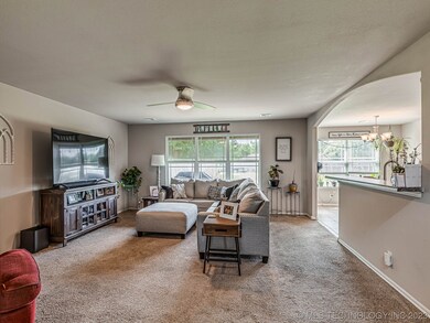 8908 S 253rd East Ave, Broken Arrow, OK 74014 - photo 6